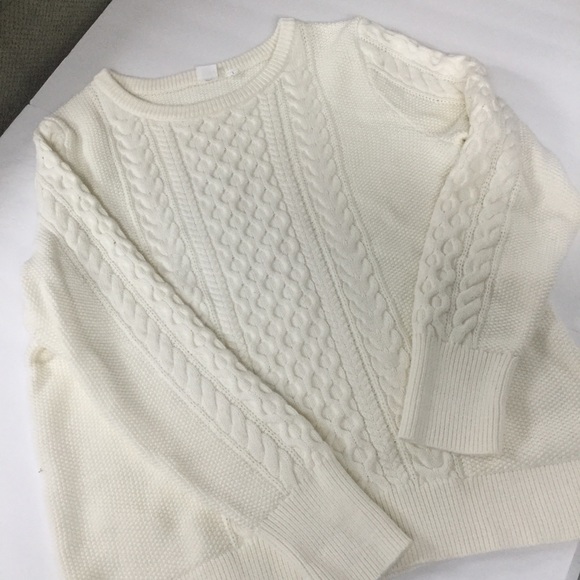 GAP Sweaters - GAP Off-white Sweater Size Large